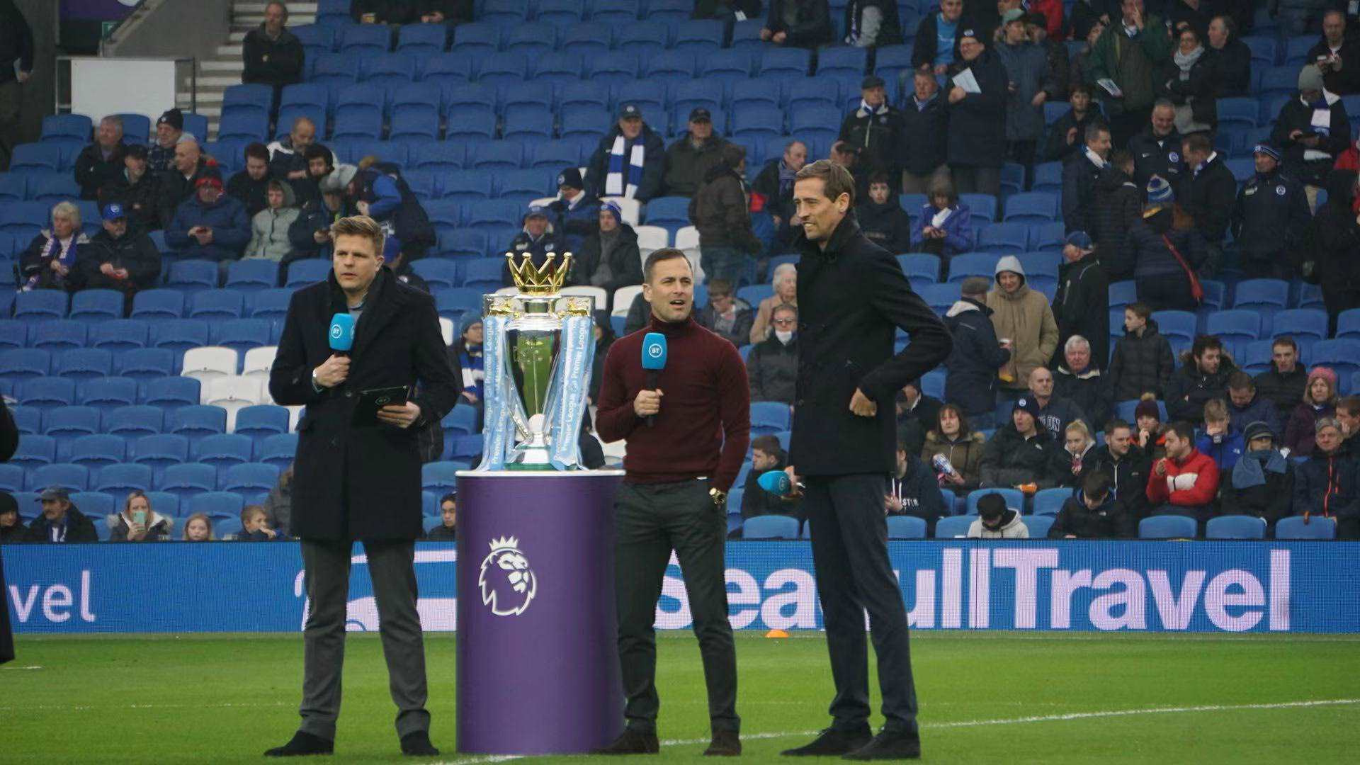 端同样备受 端同样备受